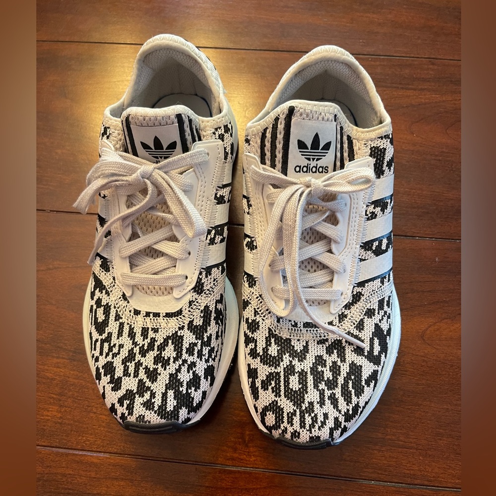 Adidas Leopard print Sneakers
